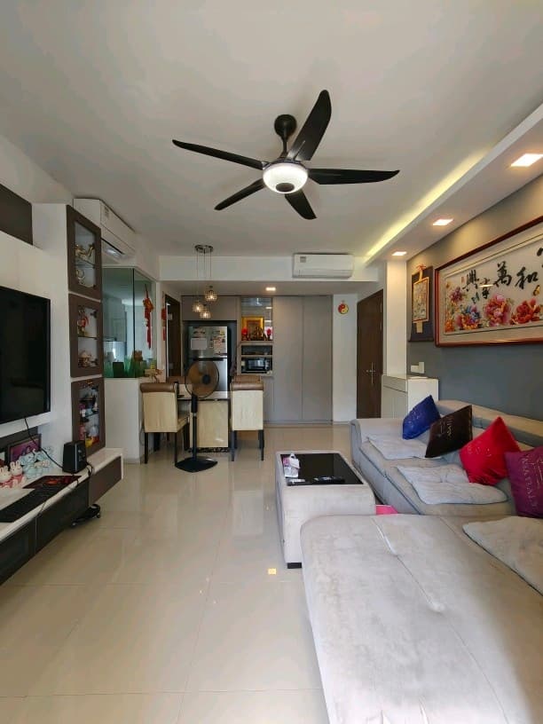 The Visionaire listing